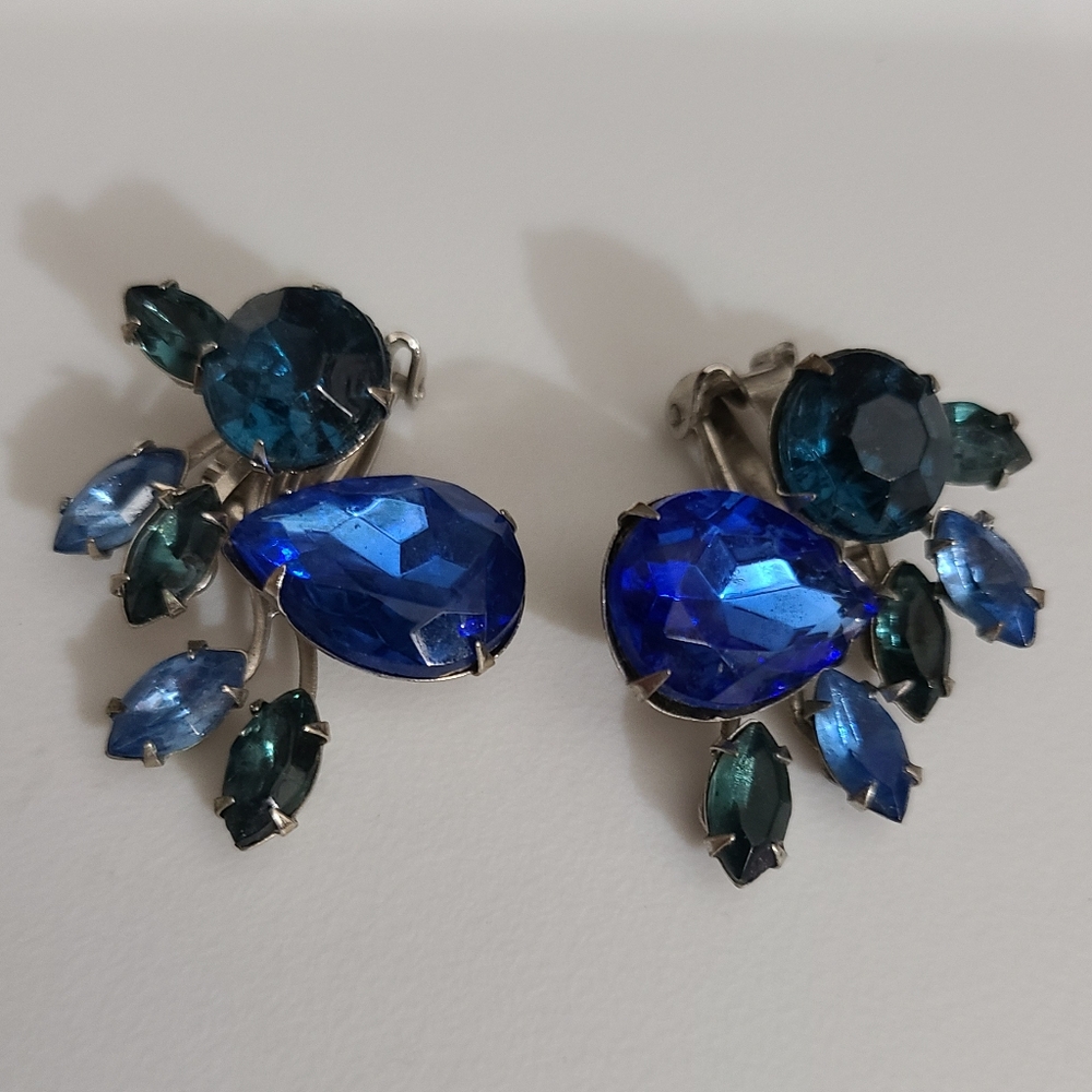 Vintage 50's 60's Blue Rhinestone Glass Clip On Earrings Big Silver Estate Vtg